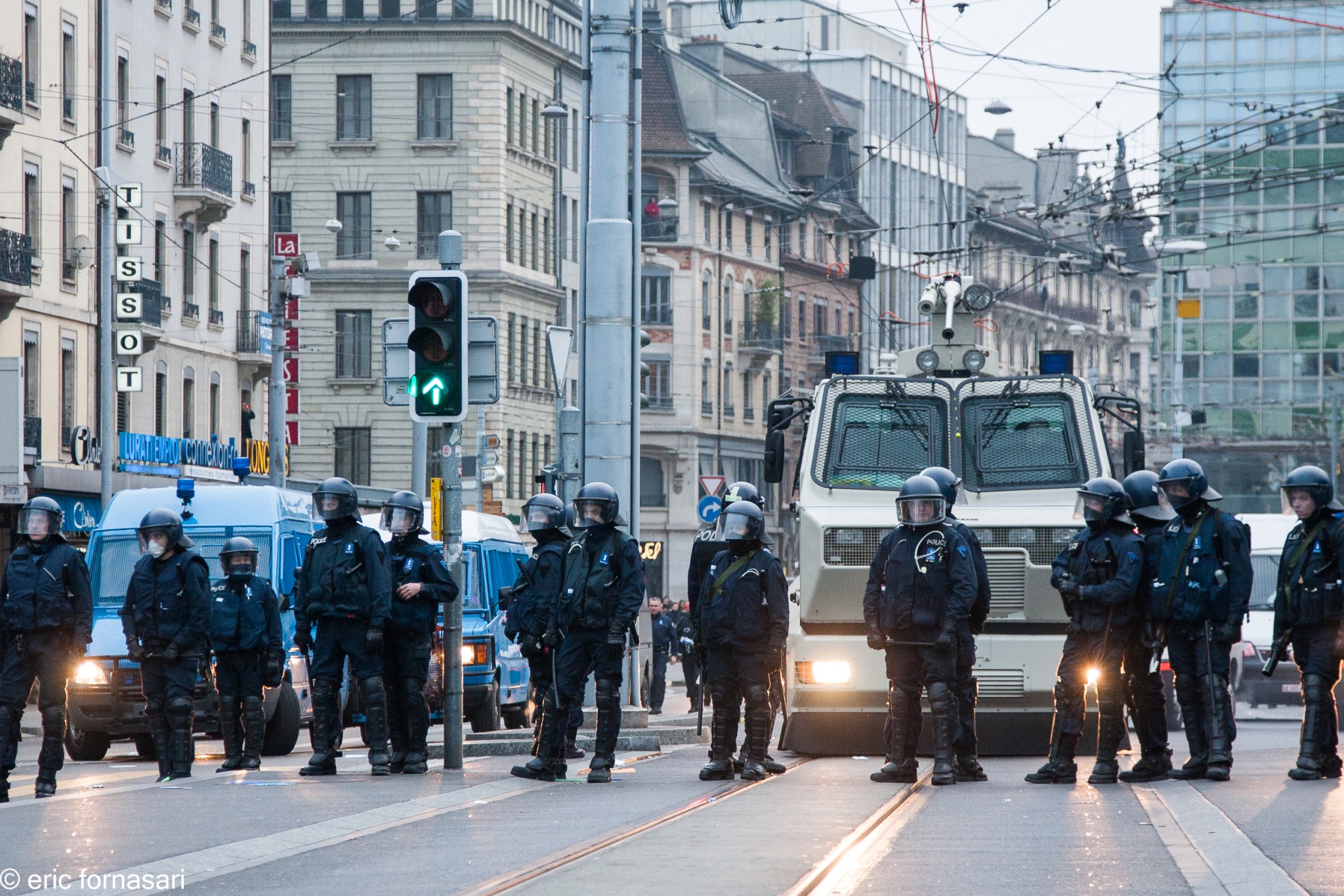 manif-anti-wef-2008_62-2.jpg